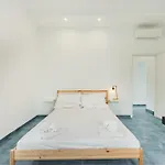 Il Poeta Nella Vigna Couette-café 4*