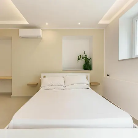 Il Poeta Nella Vigna Couette-café 4*
